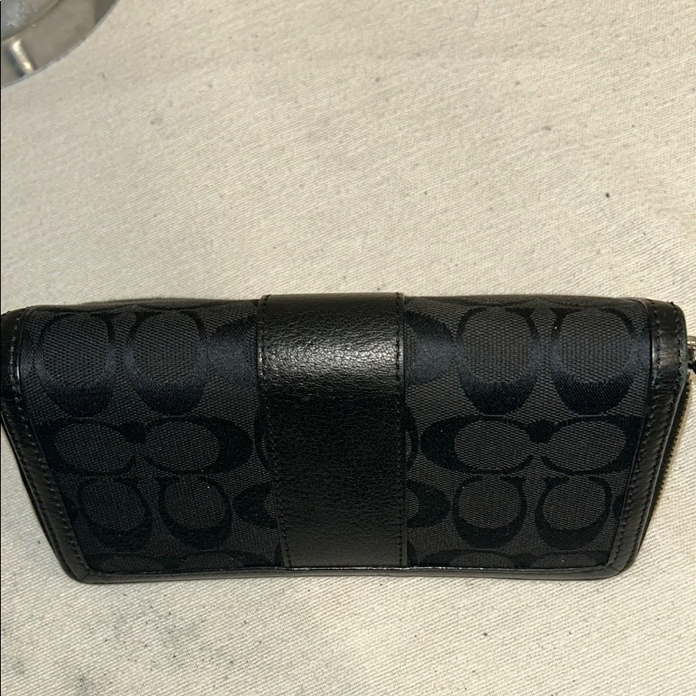Black Patterned Wallet - Picture 6 of 10